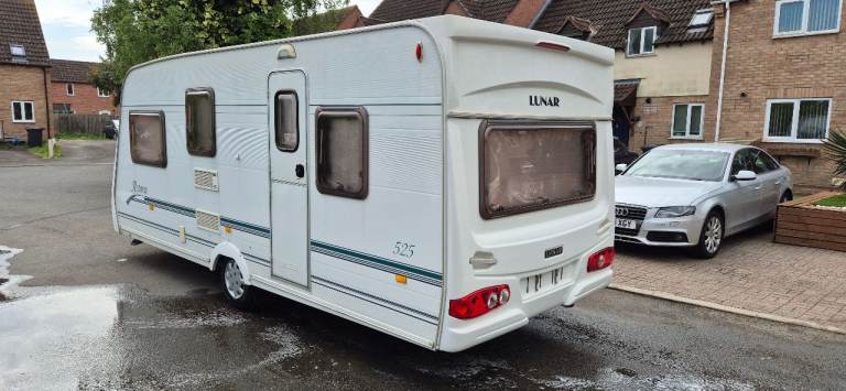 LUNAR ASTARA 525 5 berth 2003year caravan with end bedroom.