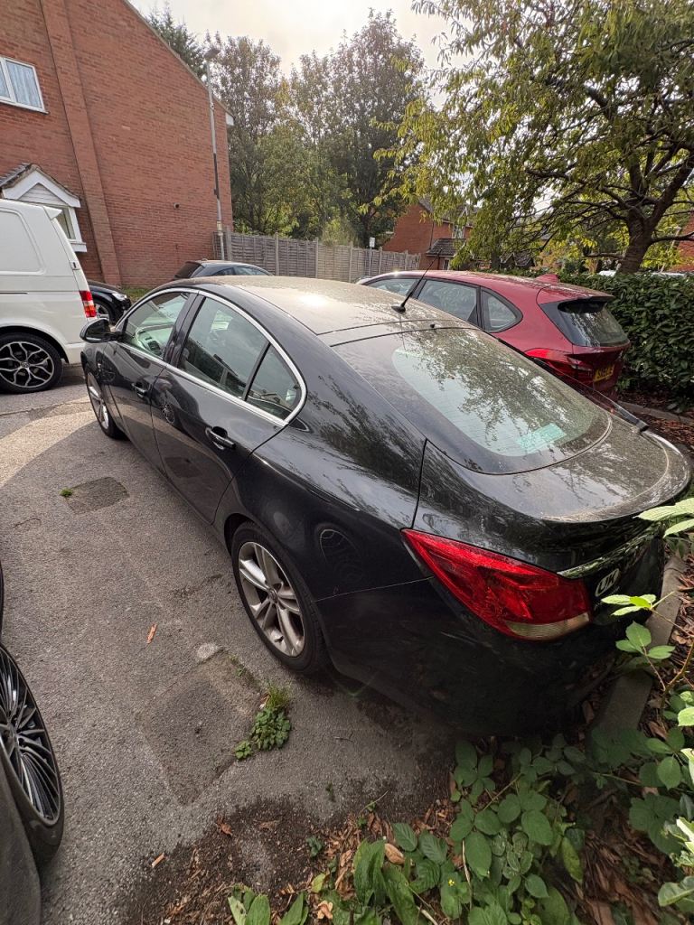 Vauxhall, INSIGNIA, Hatchback, 2011, Manual, 1796 (cc), 5 doors