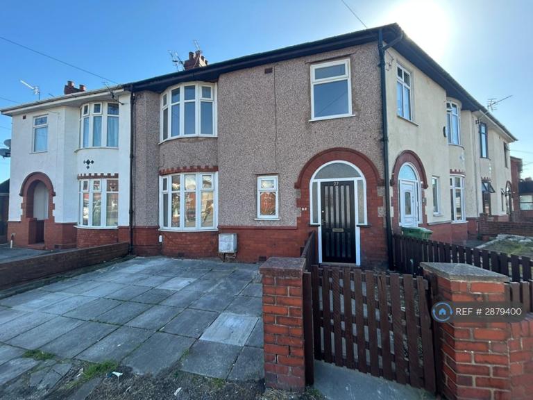 3 bedroom house in Old Road, Wigan, WN4 (3 bed) (#2879400)