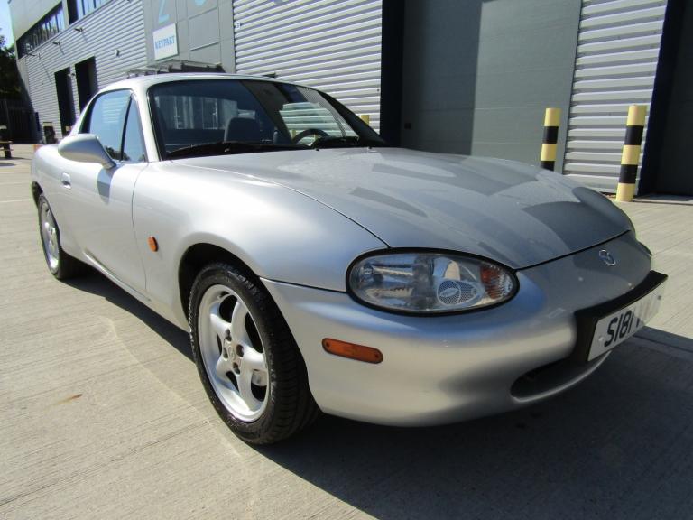  Mazda MX-5 1.6 ROADSTER 2DR MANUAL CONVERTIBLE LEFT HAND DRIVE Sports Petrol Manual