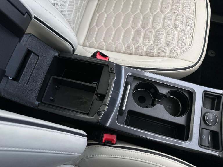 2018 Ford Kuga 2.0 TDCi 180 5dr Auto HATCHBACK DIESEL Automatic