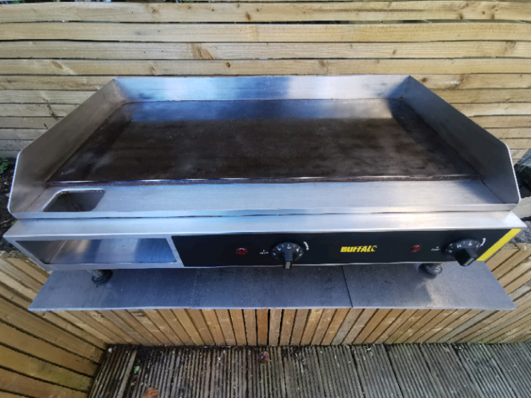 Buffalo Double Contact Grill ideal for cafe restaurant or kitchen