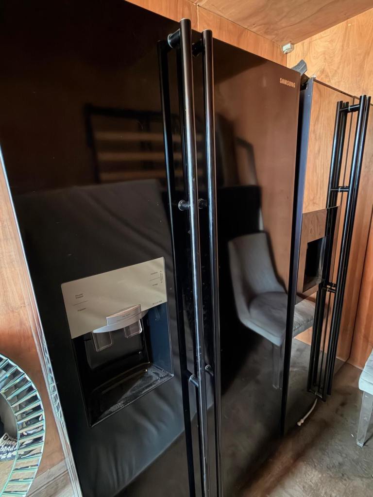 Black Samsung fridge freezer