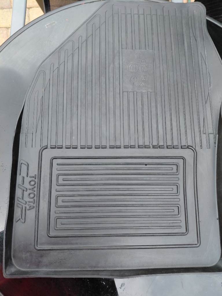 Toyota CHR rubber mats