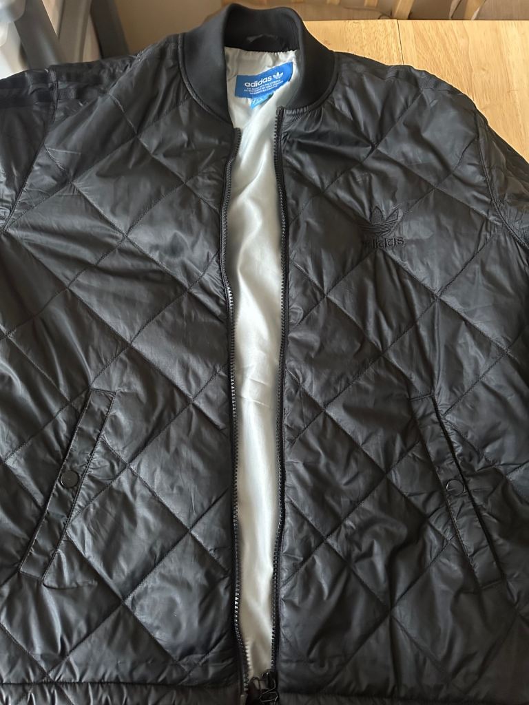 Adidas men’s quilted jacket size medium