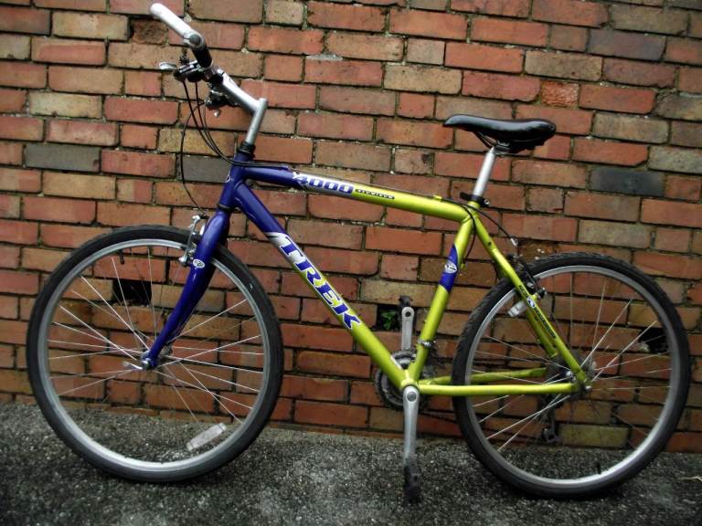 TREK RETRO ALPHA 4000 BIKE FOR SALE.CLEAN CONDITION..(FULLY SERVICED)