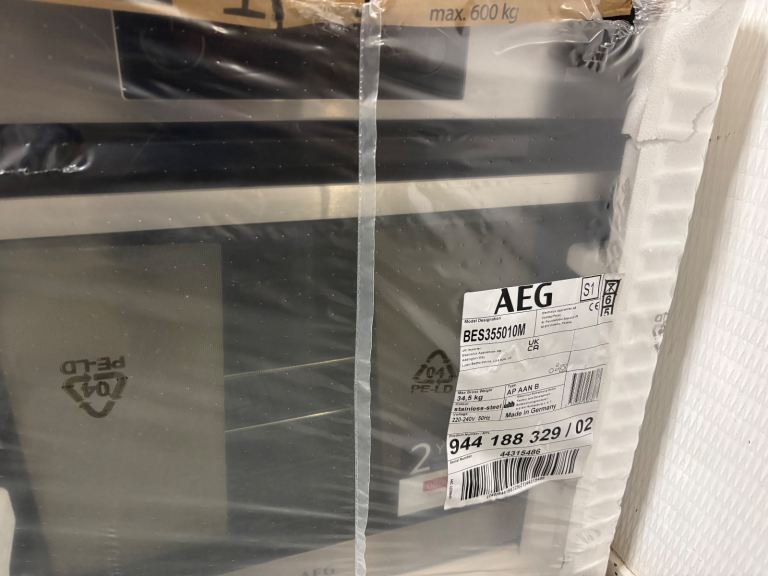 image for *Brand New* AEG BES355010M 6000 SteamBake Aqua Clean Oven
