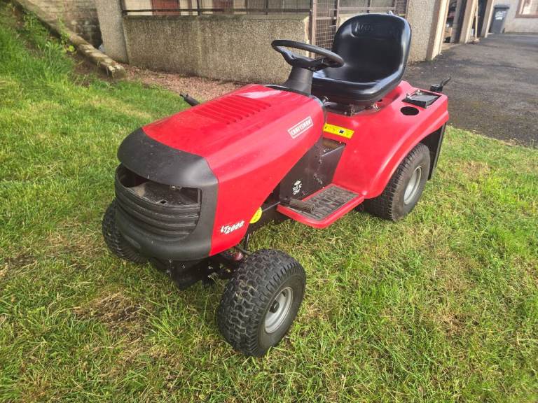 Craftsman LT2000 Garden tractor (mower)