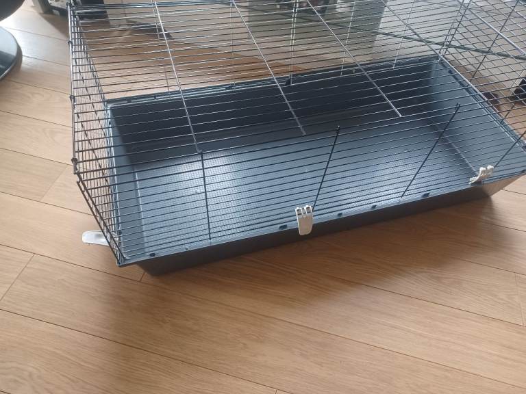 Pets at Home Guinae Pig Cage