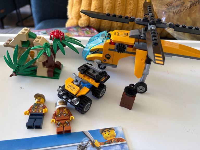 Lego city set 60158 complete