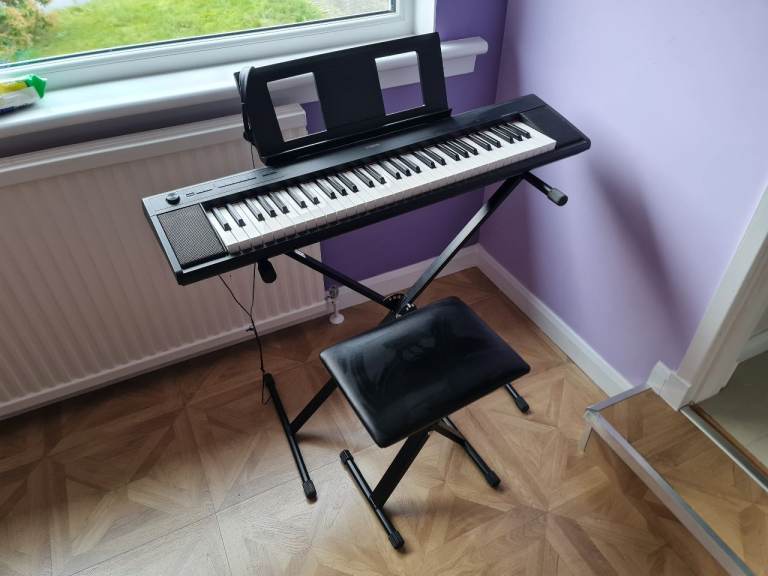 Yamaha Piaggero NP12 with stool, stand and earphones