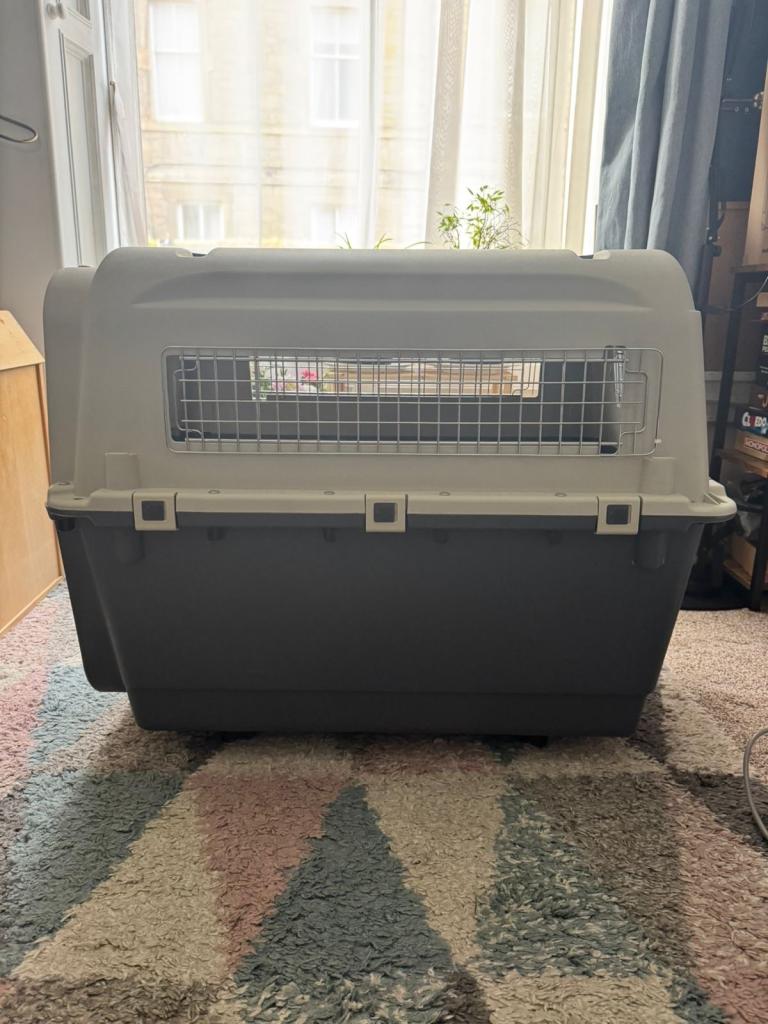 IATA 6 Dog Transport Crate Grey