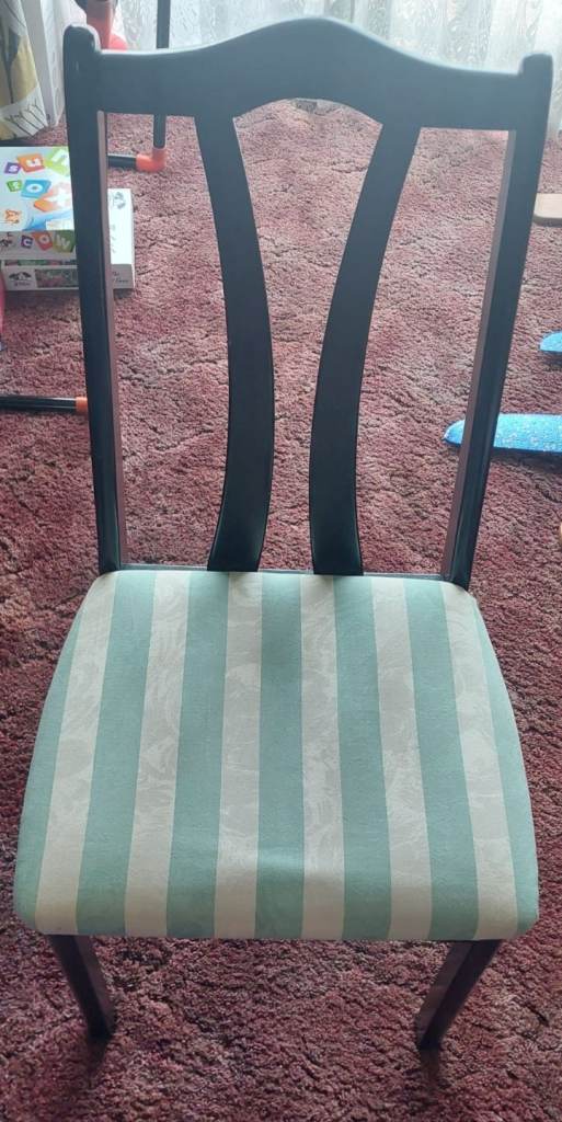  Chairs x 4, decent quality 