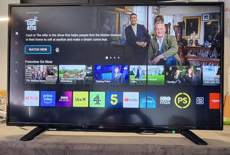 Toshiba Smart TV 43 inch Screen Line