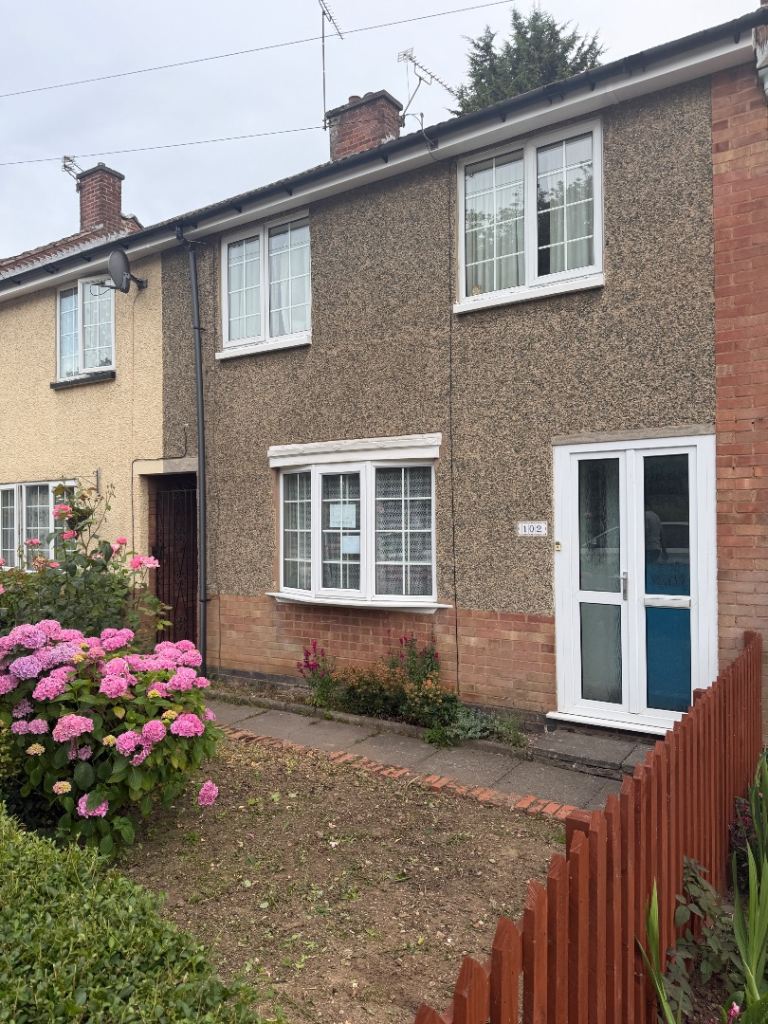 LE5 House for rent 