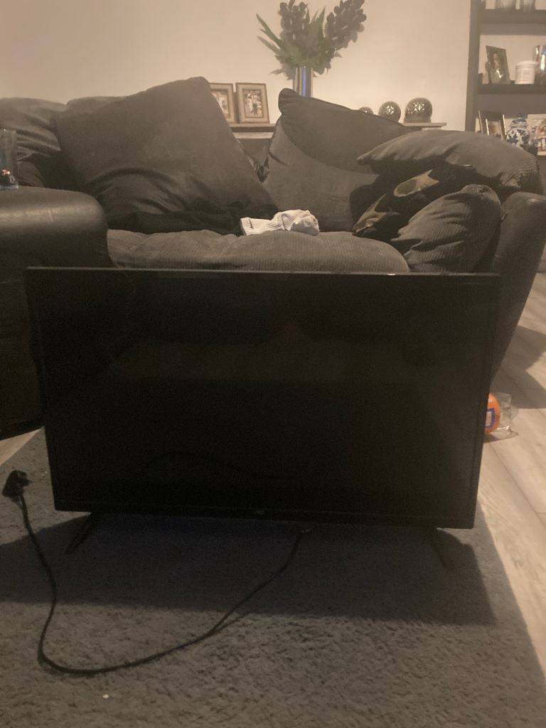 Black Flat Screen TV – Good Condition, JVC 