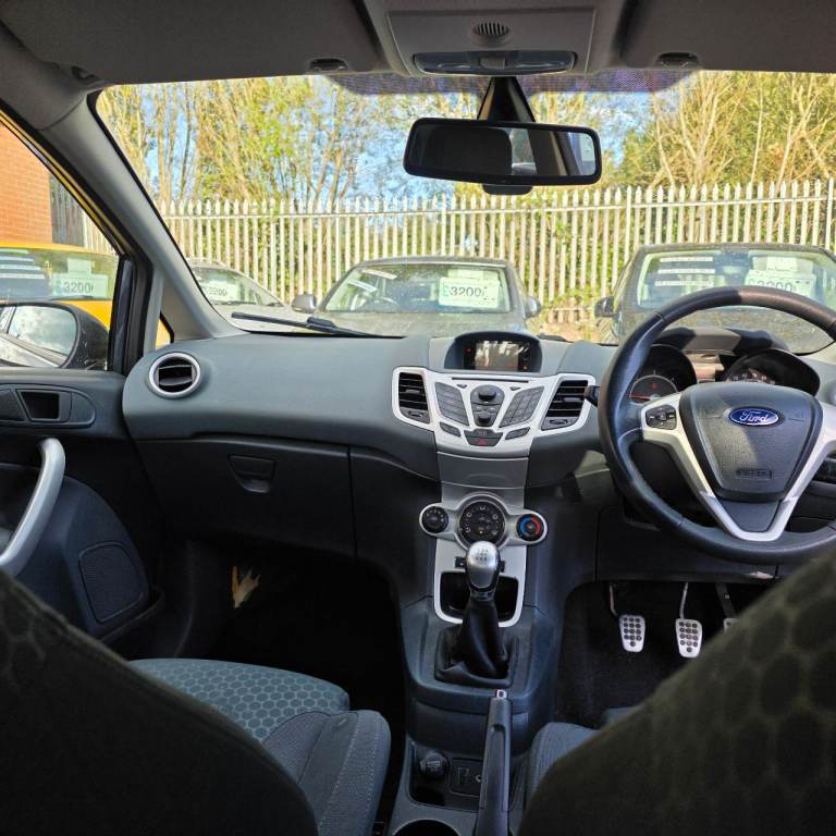 FORD FIESTA MK7 ZETEC S EDITION 1.6 DIESEL 95 BHP YEAR 2011 12 MONTHS MOT&£20 ROAD TAX PEAR YEAR!!!