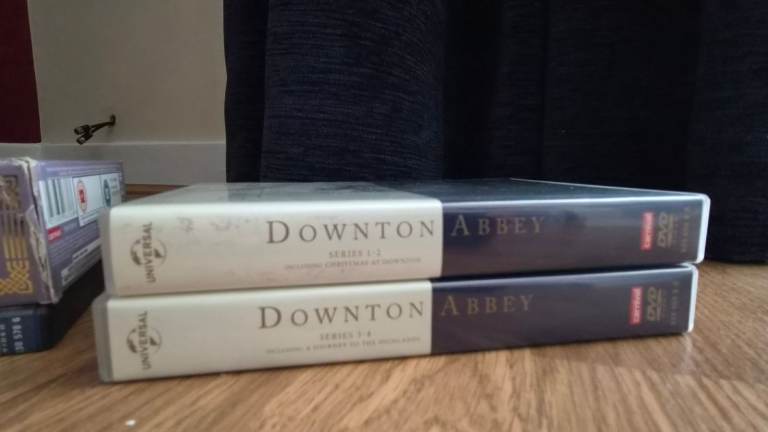 Downton Abbey Series 1-4 DVD Box Set – Good Condition