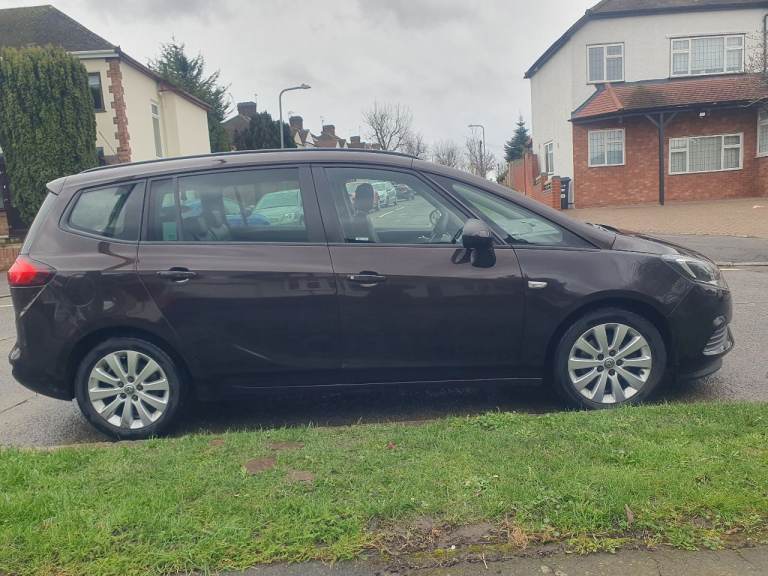 2017 vauxhall zafira for sale with PCO sticker