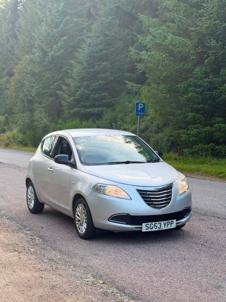 Chrysler, YPSILON, Hatchback, 2013, Manual, 1242 (cc), 5 doors