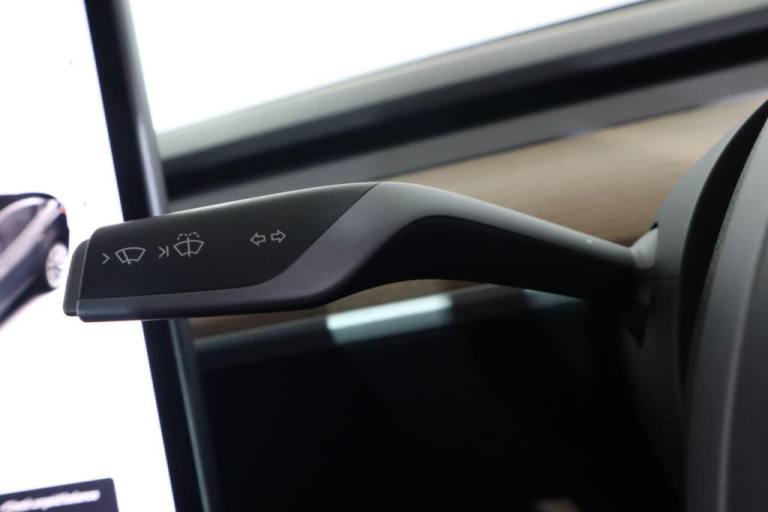 2021 Tesla Model 3 (Dual Motor) Long Range Auto 4WDE 4dr Saloon ELECTRIC Automatic