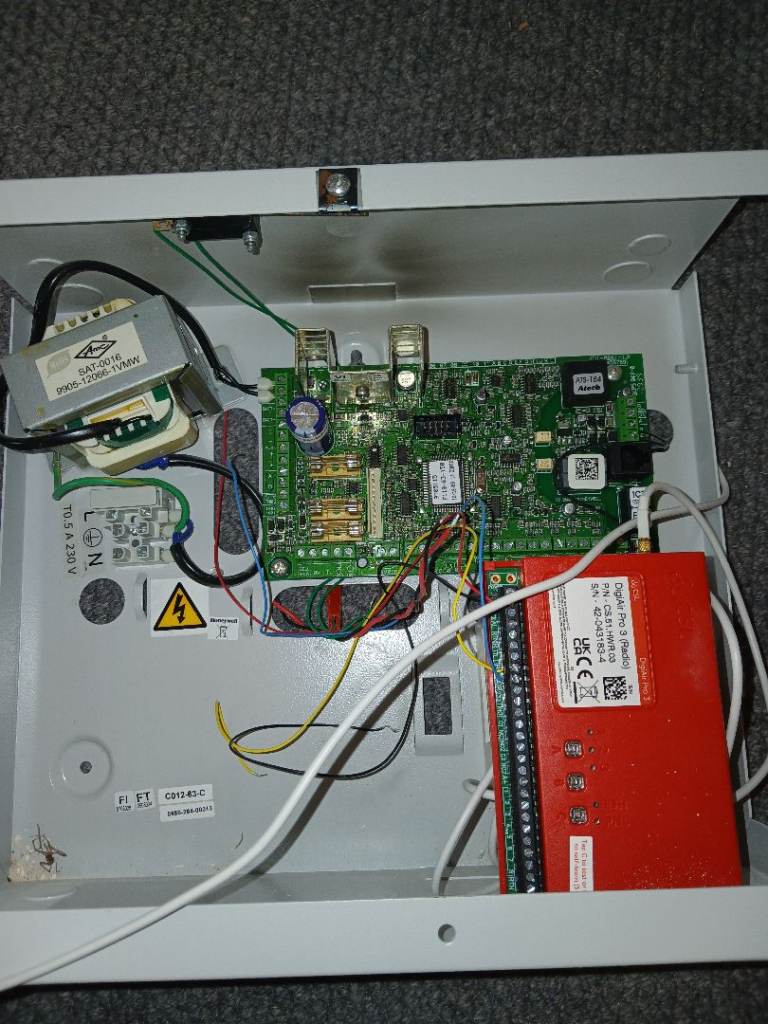 Alarm System Control Panel with Battery – Good Condition