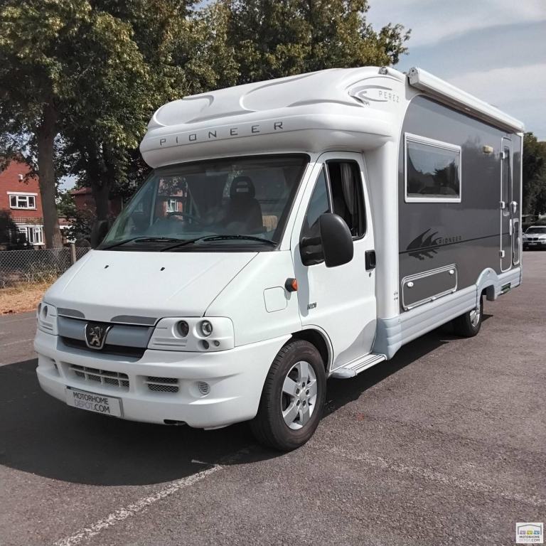 Autocruise Pioneer Perez, spacious 2 berth touring comfort
