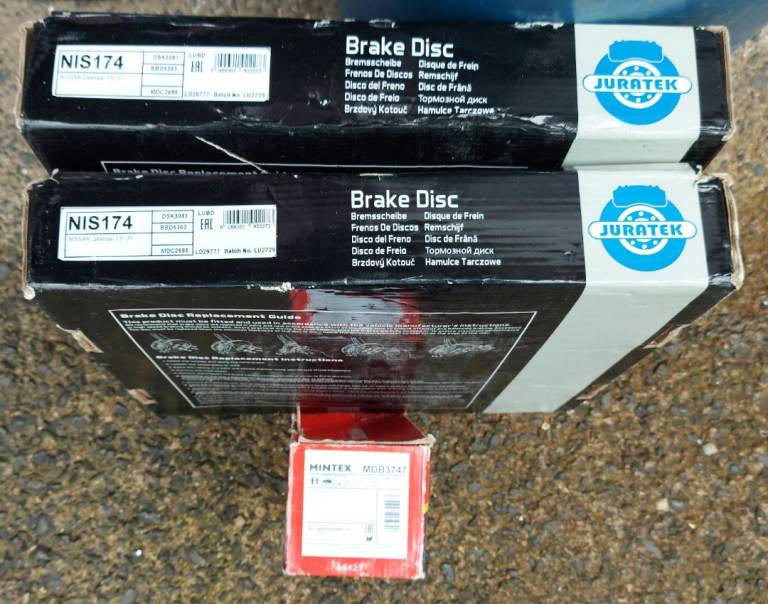 Nissan/Renault pads and discs 