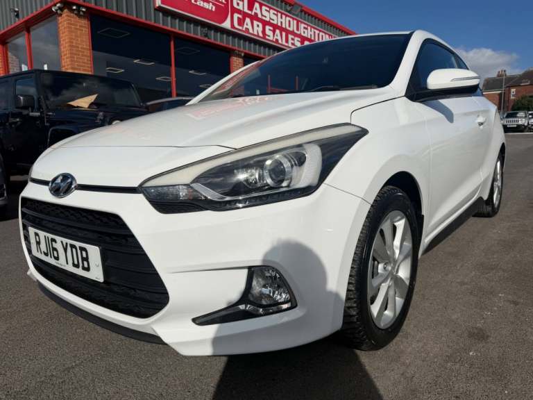 Hyundai i20 1.4 CRDi SE 3dr - 1 FORMER KEEPER - 9 SERVICE STAMPS - Diesel