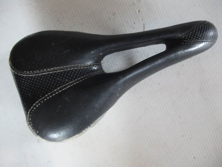 SLIM  PADDED  SEAT (SADDLE)SEE PICS, £5