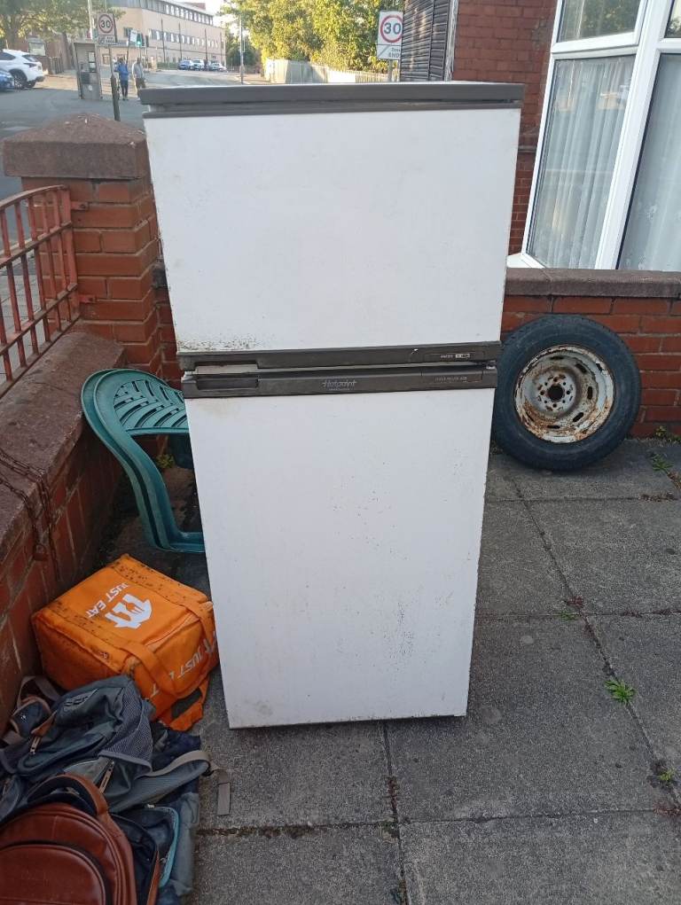 fridge freezer 