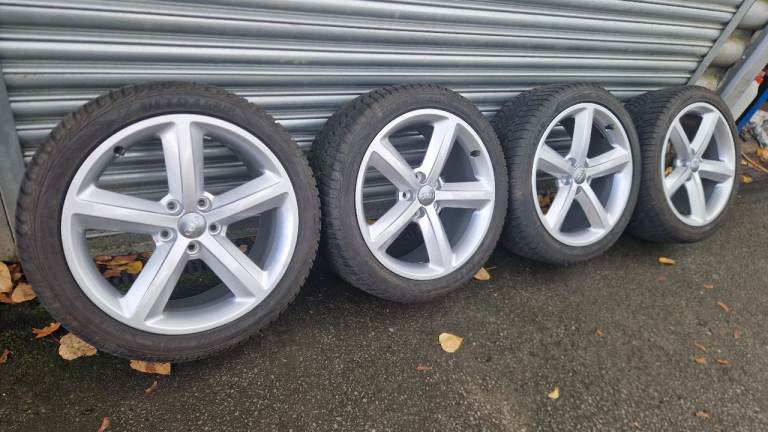 Genuine 18" Audi A4 S-line Quattro 5x112 Alloy Wheels / Goodyear Winter tyres 8K0601025Q 