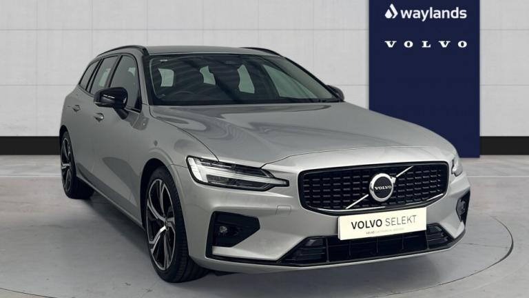2025 Volvo V60 Plus, B4 Mild hybrid, Petrol, Dark (BLIS, Heated Seats) Estate Petrol Automatic