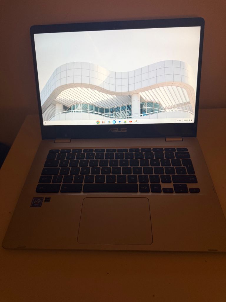 ASUS Chromebook Flip Laptop – Silver, Good Condition