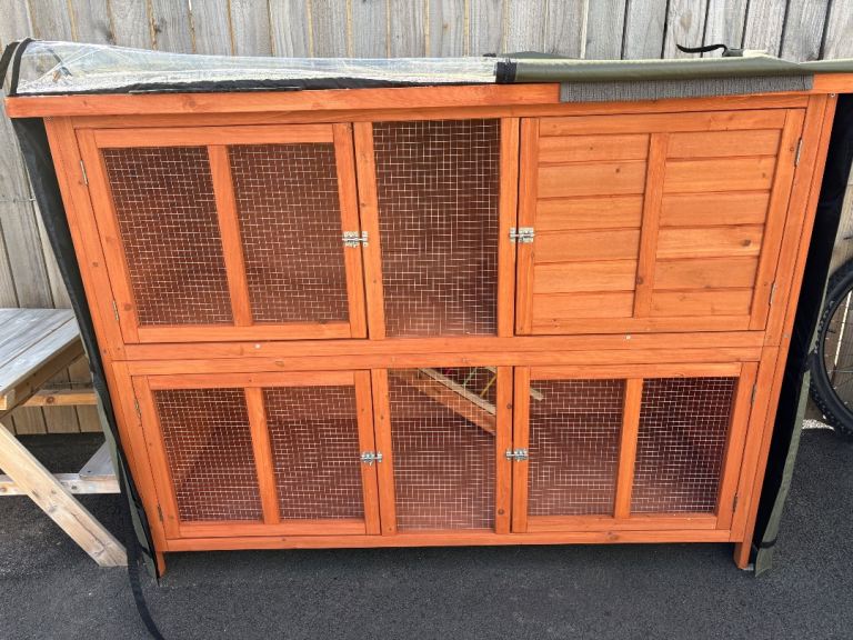 Pets at home bluebell rabbit/guinea pig hutch 