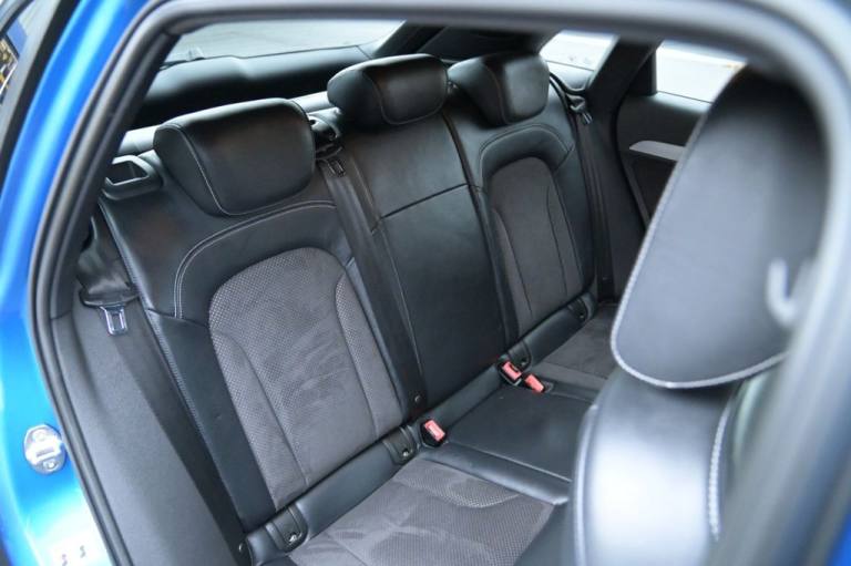 2015 Audi Q3 2.0 TDI S line Plus SUV 5dr Diesel Manual quattro Euro 6 (s/s) (184 ps) ESTATE Diese...