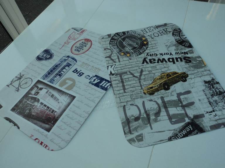 2 new large attractive, themed table place mats - £4 the pair. 
