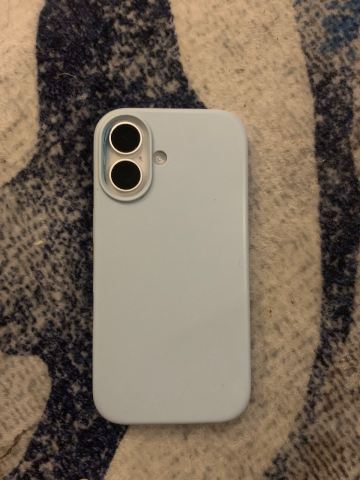 Apple iPhone 15 (256GB) – White, Excellent Condition, £370.00 for Sale