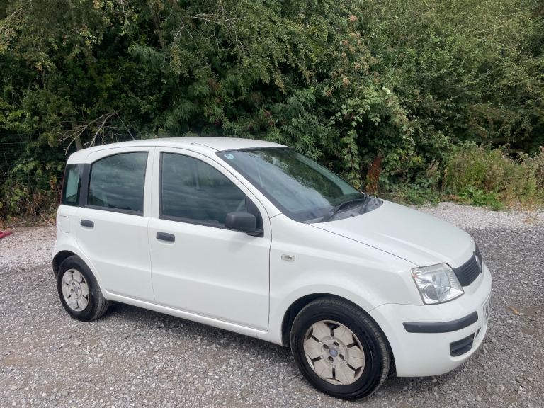 FIAT PANDA 1.1 ACTIVE ECO 59 REG 5 DOOR WHITE SERVICE HISTORY MOT NOVEMBER 29TH TAX £35 YEAR  50=MPG
