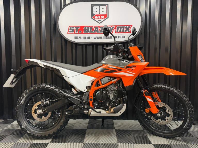 2026 KTM 390 ENDURO R - ONLY 200 MILES FROM NEW