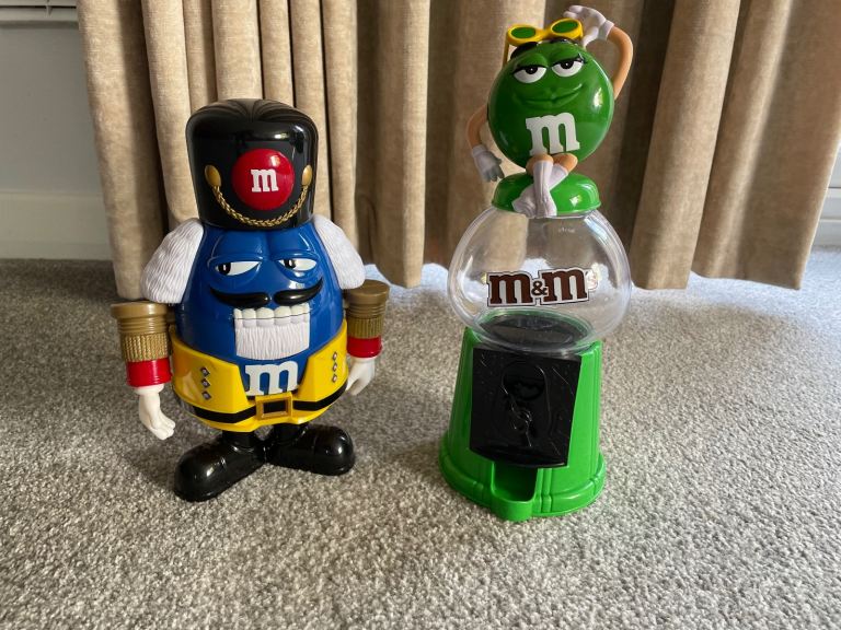 *** M&Ms SWEET DISPENSERS (various prices) ***