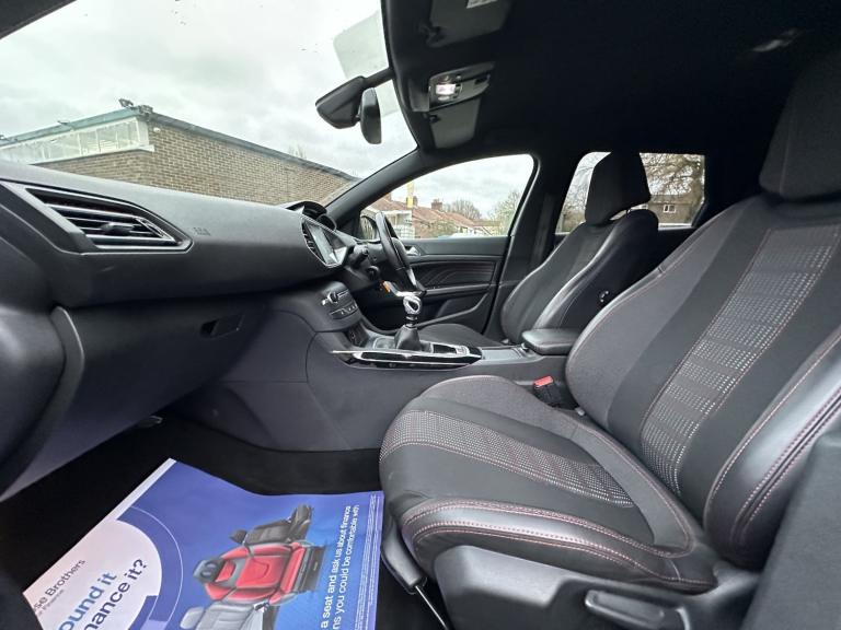 2015 Peugeot 208 2.0 BlueHDi GT-Line Diesel Manual 5 Door Estate Black