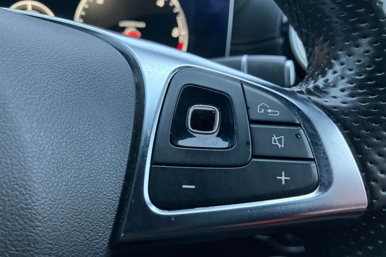 2016 Mercedes-Benz E Class E220d AMG Line Premium 4dr 9G-Tronic Saloon DIESEL Automatic