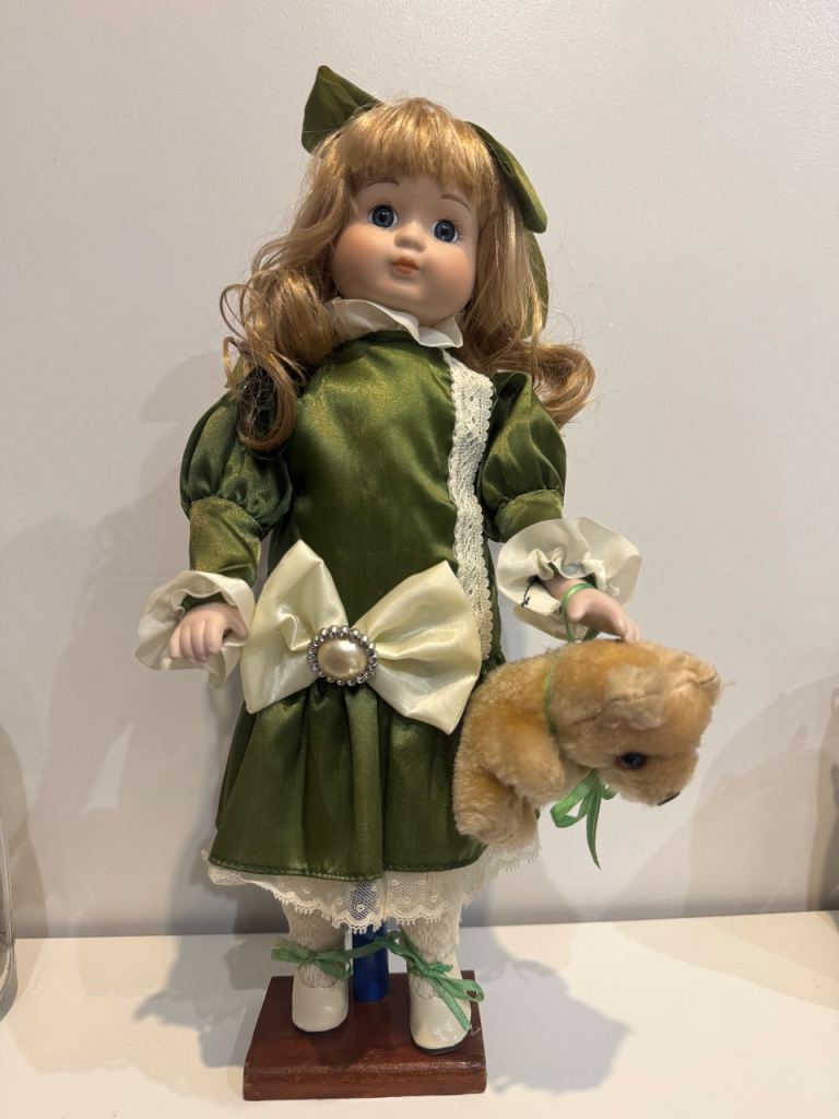 Porcelain-dolls-collection in Scotland - Gumtree
