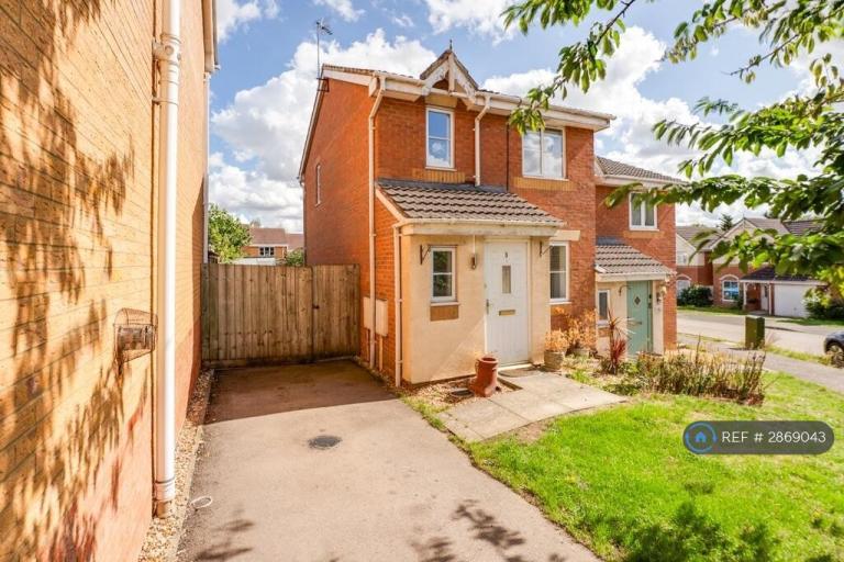 3 bedroom house in Grant Close, Kettering, NN15 (3 bed) (#2869043)