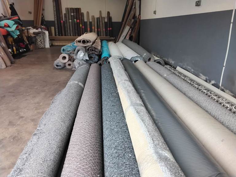 CARPET FItting plus vinyls No Wooden Floors 