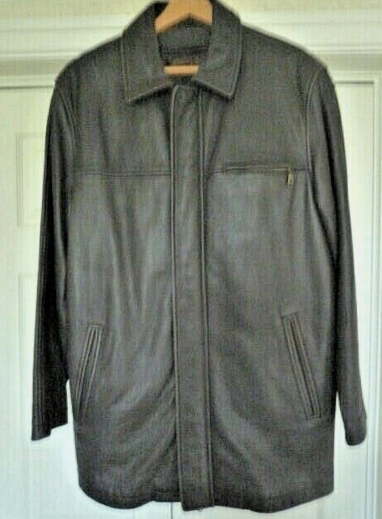 Superb Danier Leather Jacket / Coat - Medium - Brown - Length 33"