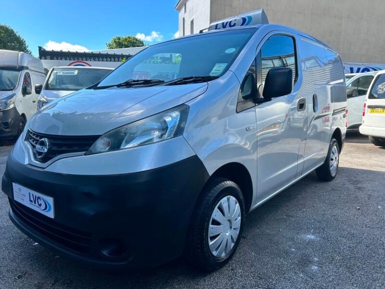 Nissan NV200 DCI SE + AIR CON = NO VAT + VERY LOW MILES