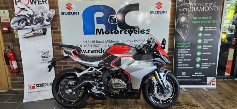 QJ Motor SRK421RR 421cc 77BHP Sports Bike