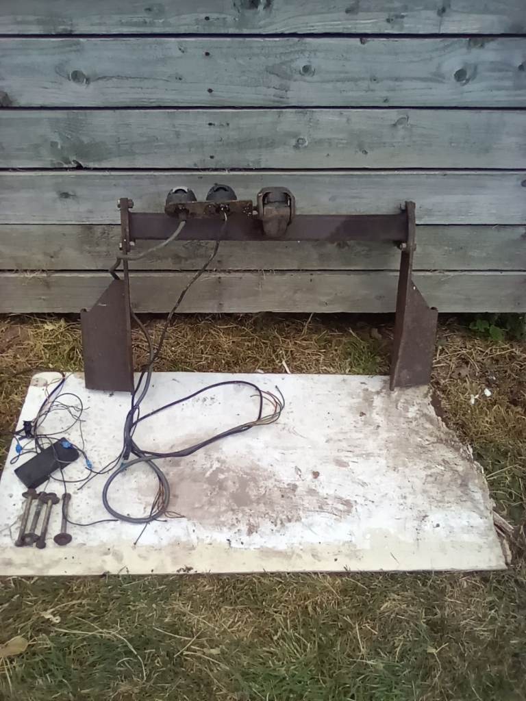 Jaguar X Type saloon tow bar 2002 - 2009